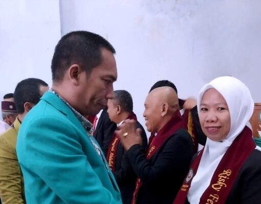 UIT Makassar Kukuhkan 97 Magister, Rektor Tekankan Pentingnya Nama Baik Almamater