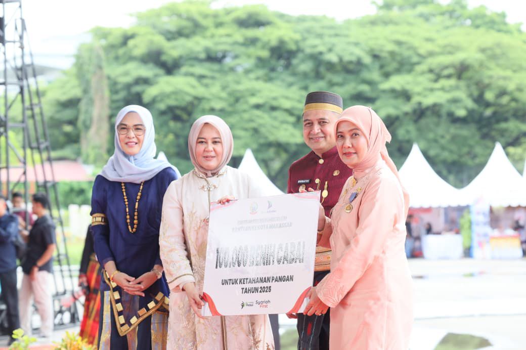 Munafri-Aliyah Berbagi Bantuan Pendidikan hingga Penghargaan di Upacara HUT Kota Makassar ke-418