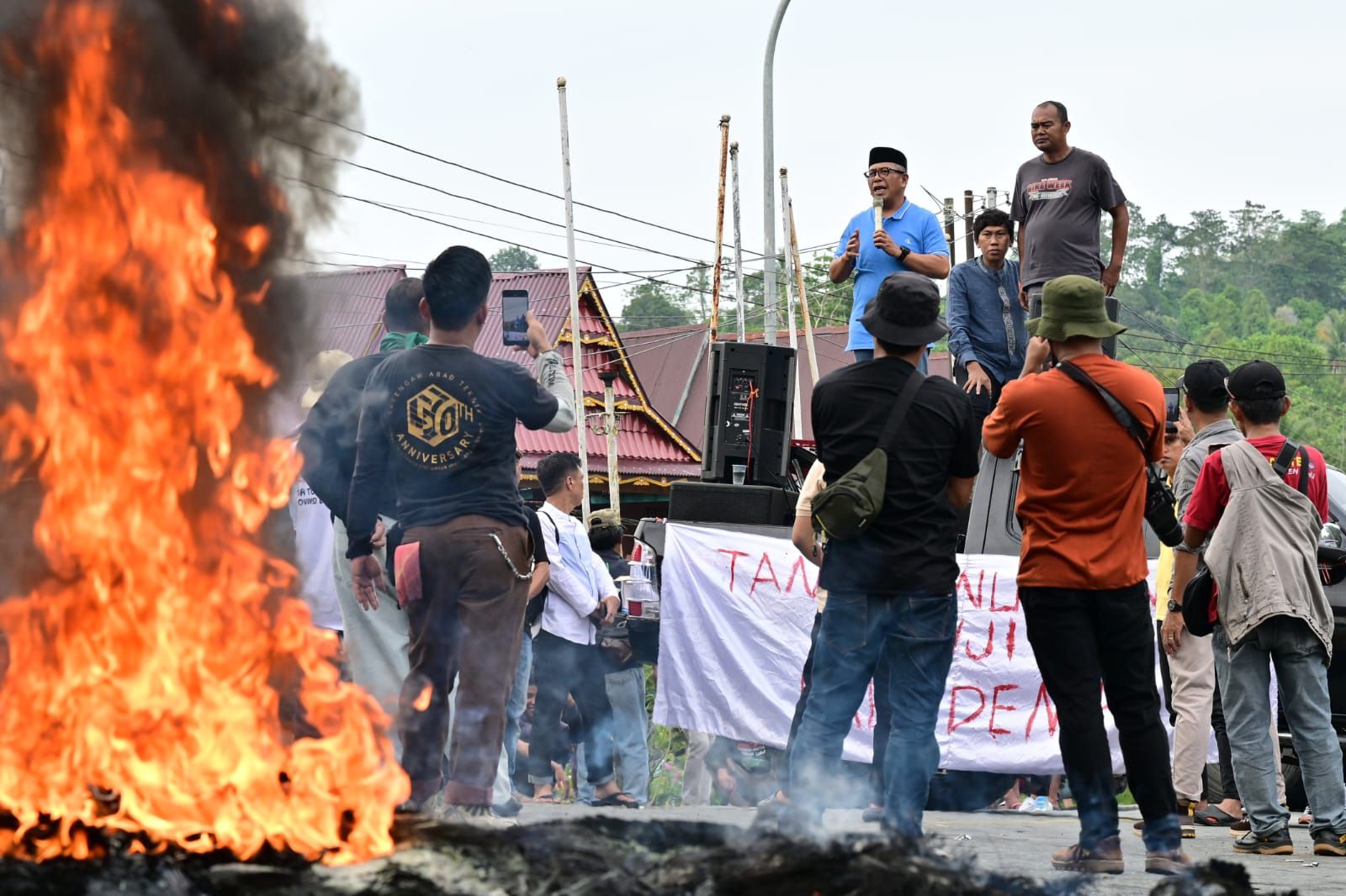 IAS Teguhkan Ikatan Batin dengan Luwu Raya dalam Orasi Penuh Harapan di Gerbang Luwu